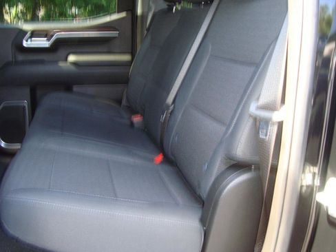 Used 2022 Chevrolet Silverado 1500 LT image 41