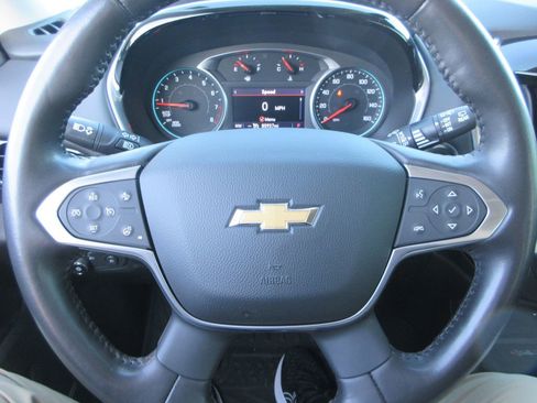 Used 2021 Chevrolet Traverse Premier image 28