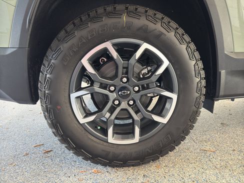 New 2026 Chevrolet Equinox ACTIV image 32