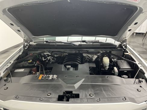 Used 2018 Chevrolet Silverado 1500 Custom w/ Custom Value Package image 23