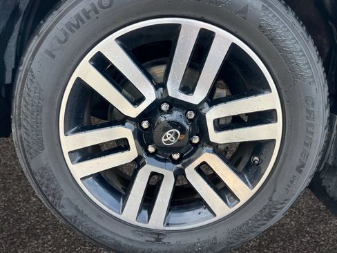 Used 2016 Toyota 4Runner Limited AWD/4WD image 14