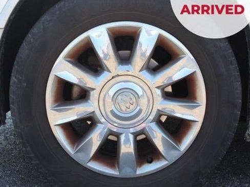 Used 2012 Buick Enclave Leather FWD image 17