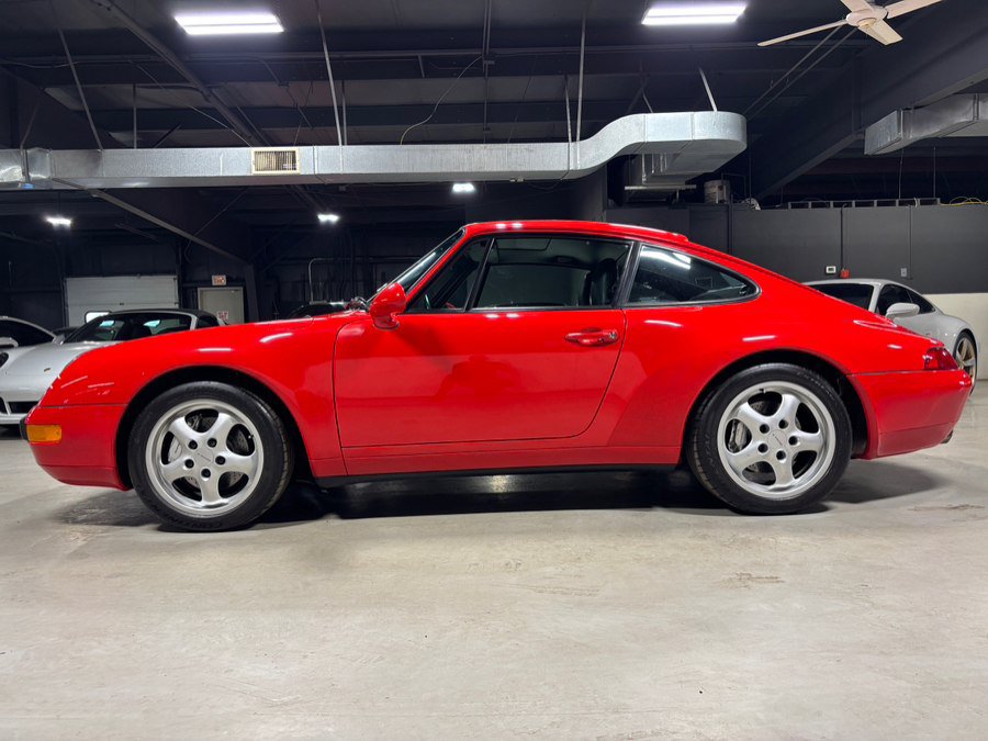 Used 1995 Porsche 911 Carrera 4 AWD/4WD image 2