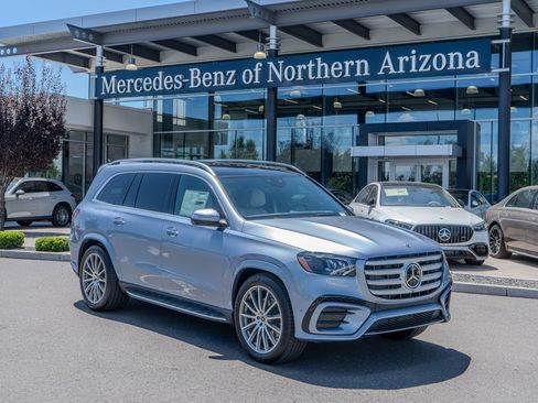New 2026 Mercedes-Benz GLS 580 4MATIC image 1