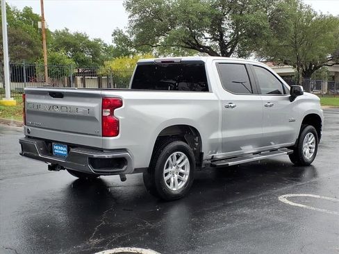 Used 2021 Chevrolet Silverado 1500 LT image 4