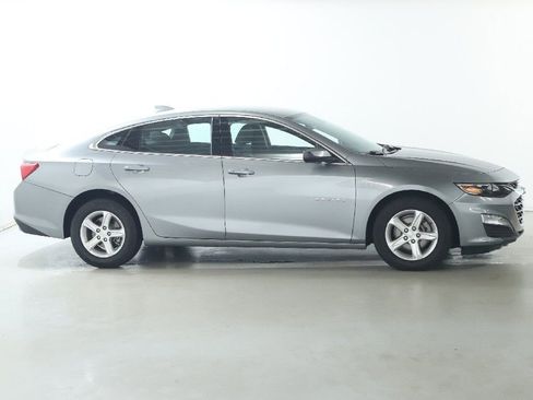 Used 2024 Chevrolet Malibu LT image 11
