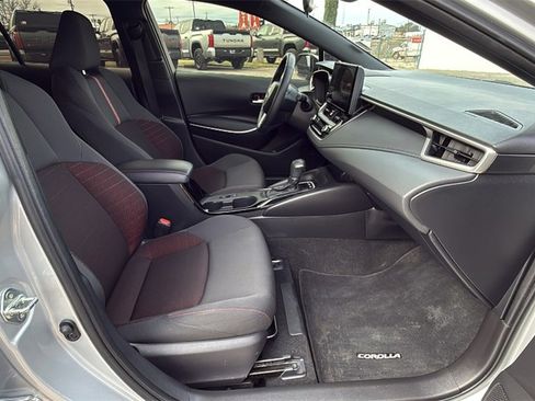 Used 2025 Toyota Corolla SE image 27