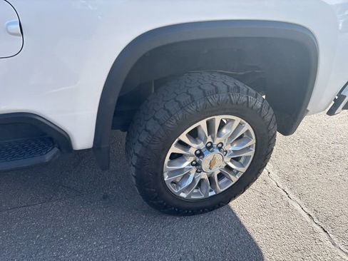 Used 2023 Chevrolet Silverado 3500 High Country w/ Z71 Off-Road Package image 9