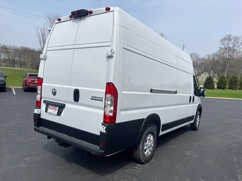Used 2024 RAM ProMaster 3500 w/ Quick Order Package 22G SLT FWD image 5