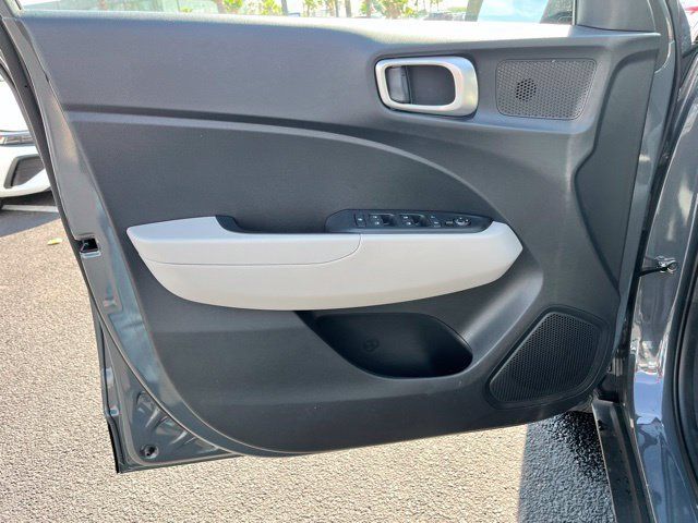 New 2026 Hyundai Venue SEL FWD image 16