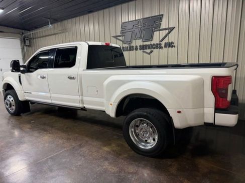Used 2017 Ford F450 Platinum w/ Platinum Ultimate Package AWD/4WD image 5