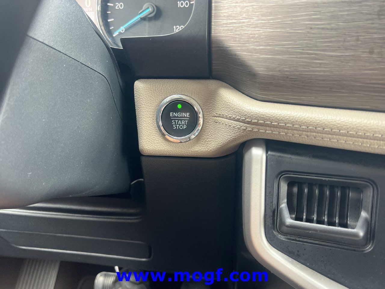 Certified 2024 Ford Expedition Limited AWD/4WD image 9