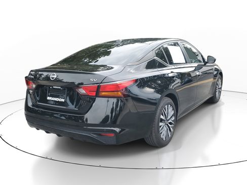 Certified 2024 Nissan Altima 2.5 SV image 7
