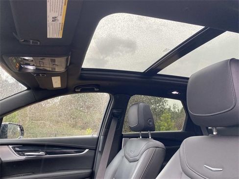 Used 2024 Cadillac XT5 Premium Luxury image 26