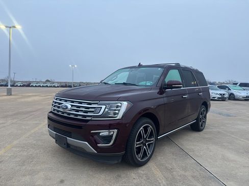 Used 2021 Ford Expedition Limited image 7