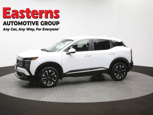 Used 2025 Nissan Kicks SV AWD/4WD image 58