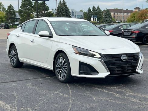 New 2025 Nissan Altima 2.5 SV w/ SV Premium Package image 33