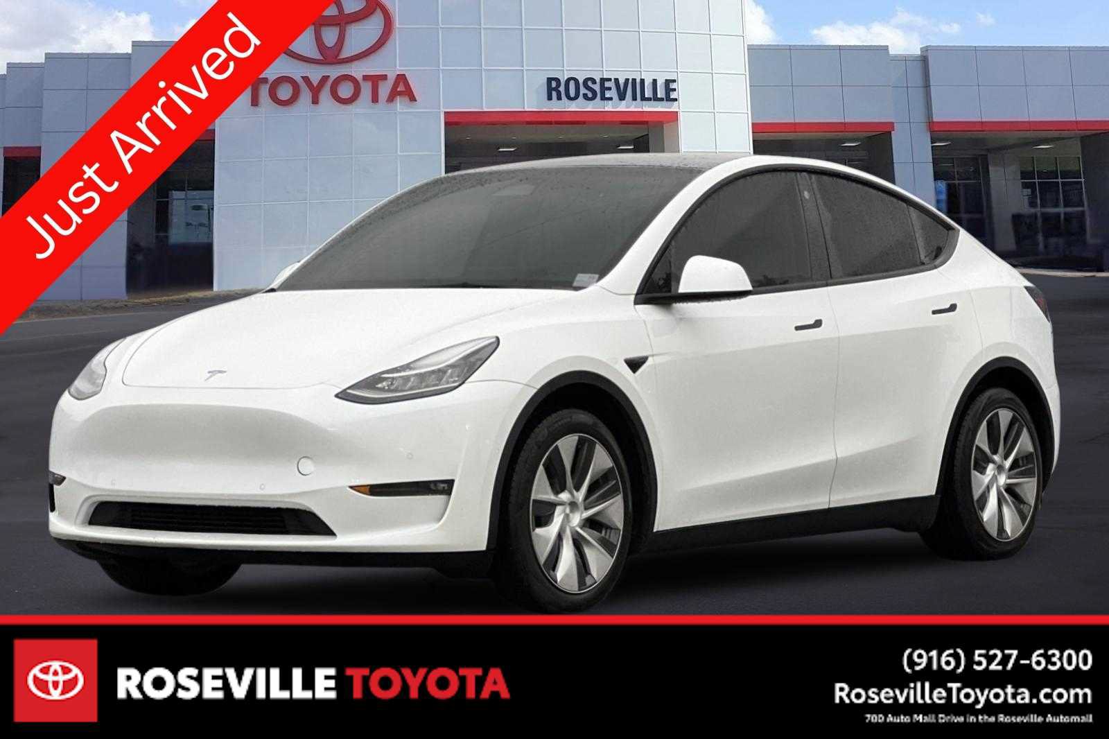 Used 2022 Tesla Model Y Long Range AWD/4WD image 1