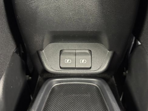 Used 2025 Nissan Leaf S image 26