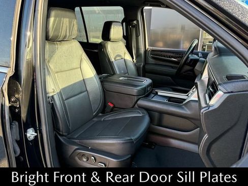 Used 2023 GMC Yukon Denali image 18
