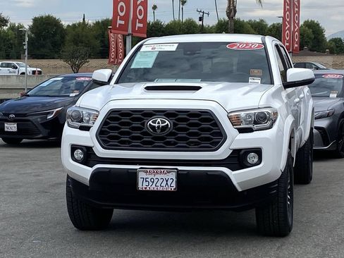 Certified 2020 Toyota Tacoma TRD Sport w/ Technology Package AWD/4WD image 46