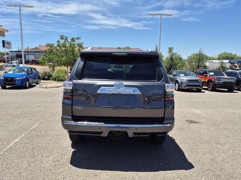 Used 2019 Toyota 4Runner Limited AWD/4WD image 4
