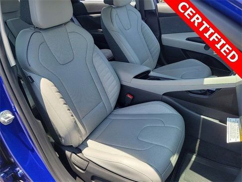 Used 2024 Hyundai Elantra Limited image 14