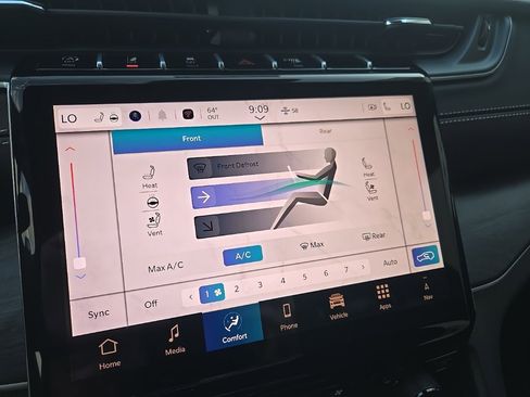 New 2025 Jeep Grand Cherokee L Limited w/ Luxury Tech Group II image 55