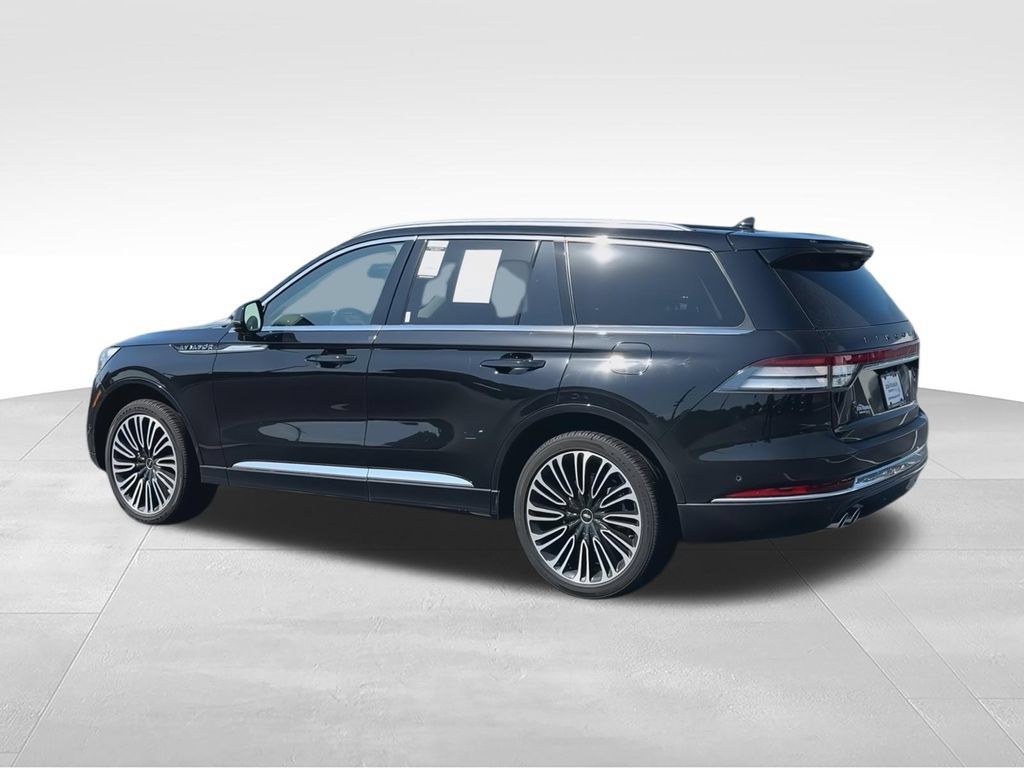 Used 2024 Lincoln Aviator Black Label AWD/4WD image 6