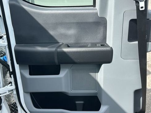 New 2024 Ford F550 4x4 SuperCab Super Duty image 17