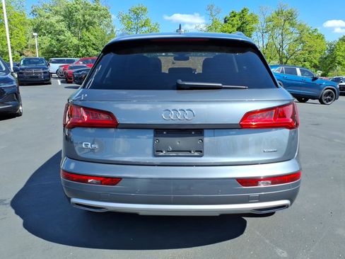 Used 2019 Audi Q5 2.0T Premium Plus w/ Premium Plus Package AWD/4WD image 6