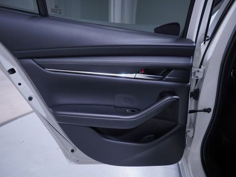 Used 2023 MAZDA MAZDA3 s image 15