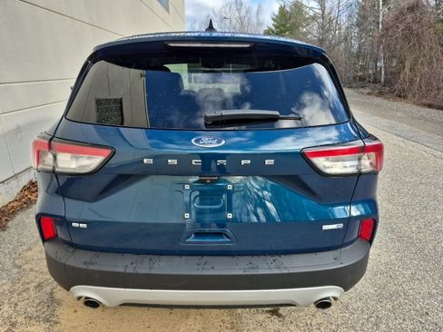 Used 2020 Ford Escape SE image 9
