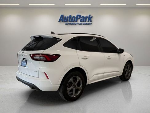 Used 2023 Ford Escape ST-Line w/ Tech Pack #1 AWD/4WD image 7