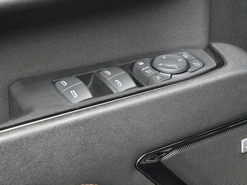 Used 2024 GMC Sierra 2500 AT4 w/ AT4 Premium Plus Package AWD/4WD image 12