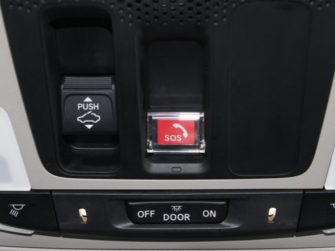 Certified 2023 Honda Accord EX image 11