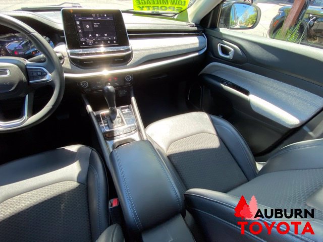 Used 2022 Jeep Compass Latitude FWD image 23