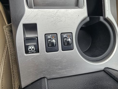 Used 2014 Toyota 4Runner SR5 Premium image 14