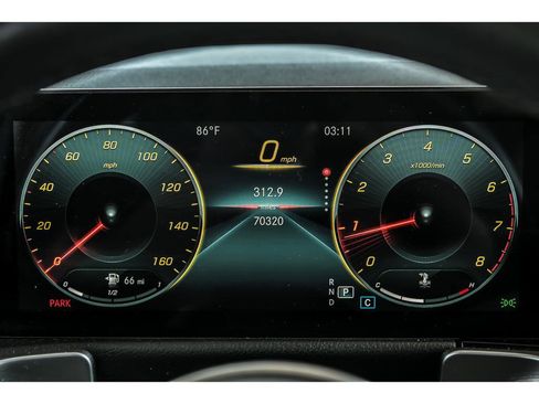 Used 2022 Mercedes-Benz GLB 250 4MATIC image 15