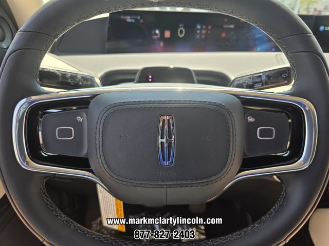New 2027 Lincoln Navigator Premiere AWD/4WD image 19