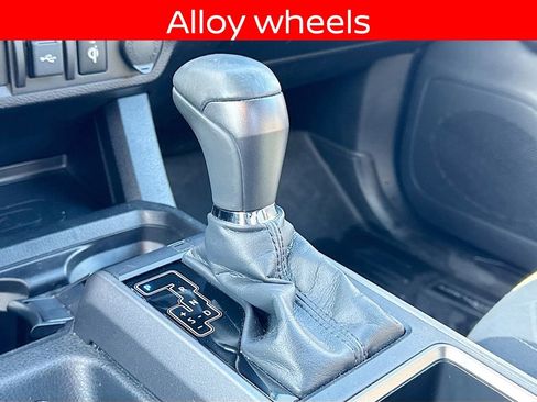 Used 2022 Toyota Tacoma TRD Sport image 16