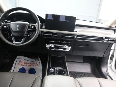 Used 2024 Lincoln Corsair Premiere w/ Equipment Group 101A image 3