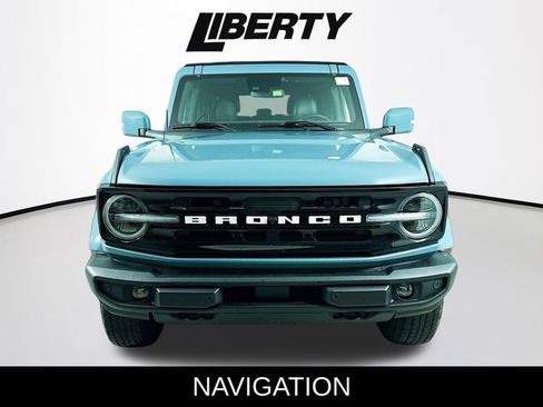 Used 2023 Ford Bronco Outer Banks image 2