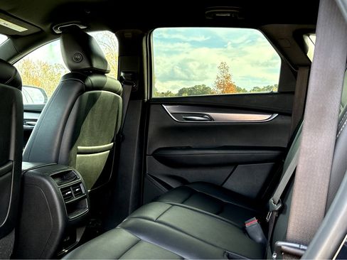 Used 2021 Cadillac XT5 Luxury image 10