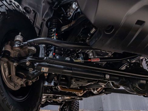 Used 2025 Jeep Wrangler Sport S image 13