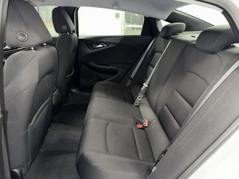 Used 2021 Chevrolet Malibu RS FWD image 17