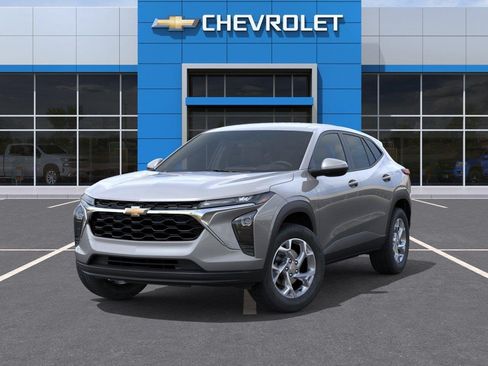 New 2026 Chevrolet Trax LS FWD image 6