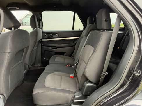 Used 2019 Ford Explorer XLT w/ Equipment Group 201A image 26