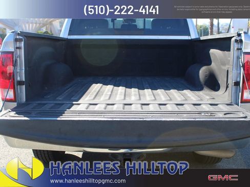 Used 2020 RAM 1500 Classic SLT w/ Luxury Group image 10