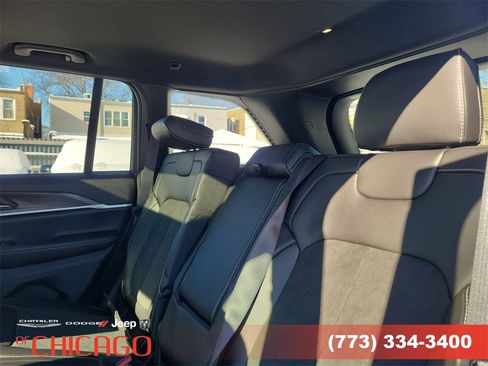 New 2026 Jeep Grand Cherokee Laredo image 11